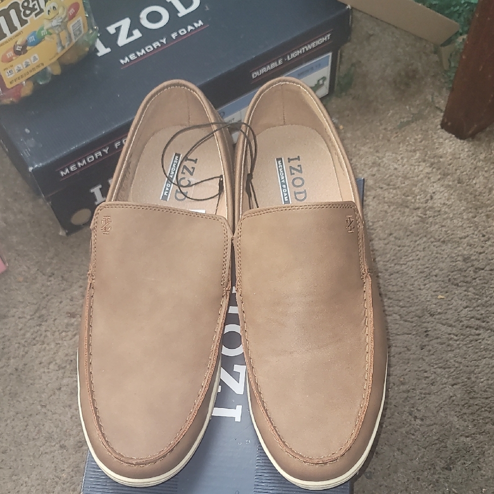 IZOD Men's Brown Slip-On Loafers